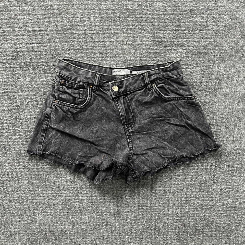 Bershka Shorts Womens Size 4 Black Cotton Medium Rise Frayed Hem Denim Cutoff